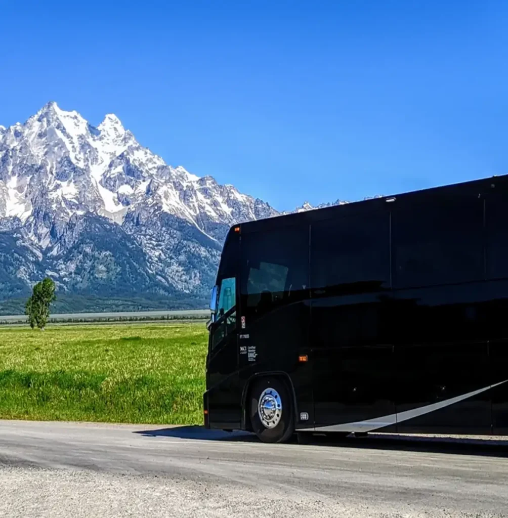 Bus rental Canada